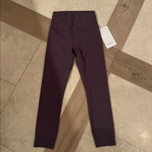 NWT LULULEMON WUNDER UNDER HR 23” IN GRAPE THISTLE